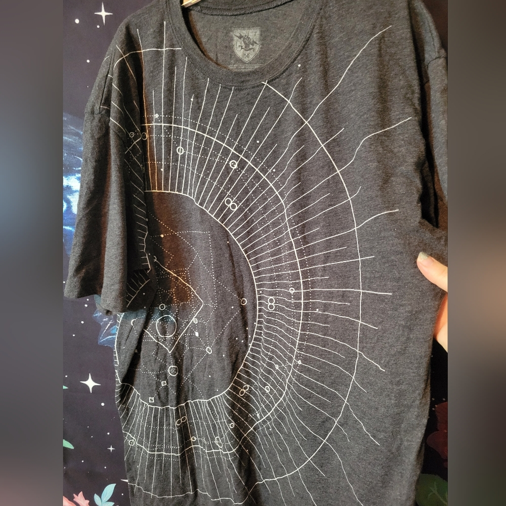 Destiny2 Design Collectible Gamer T-Shirt - Picture 2 of 7
